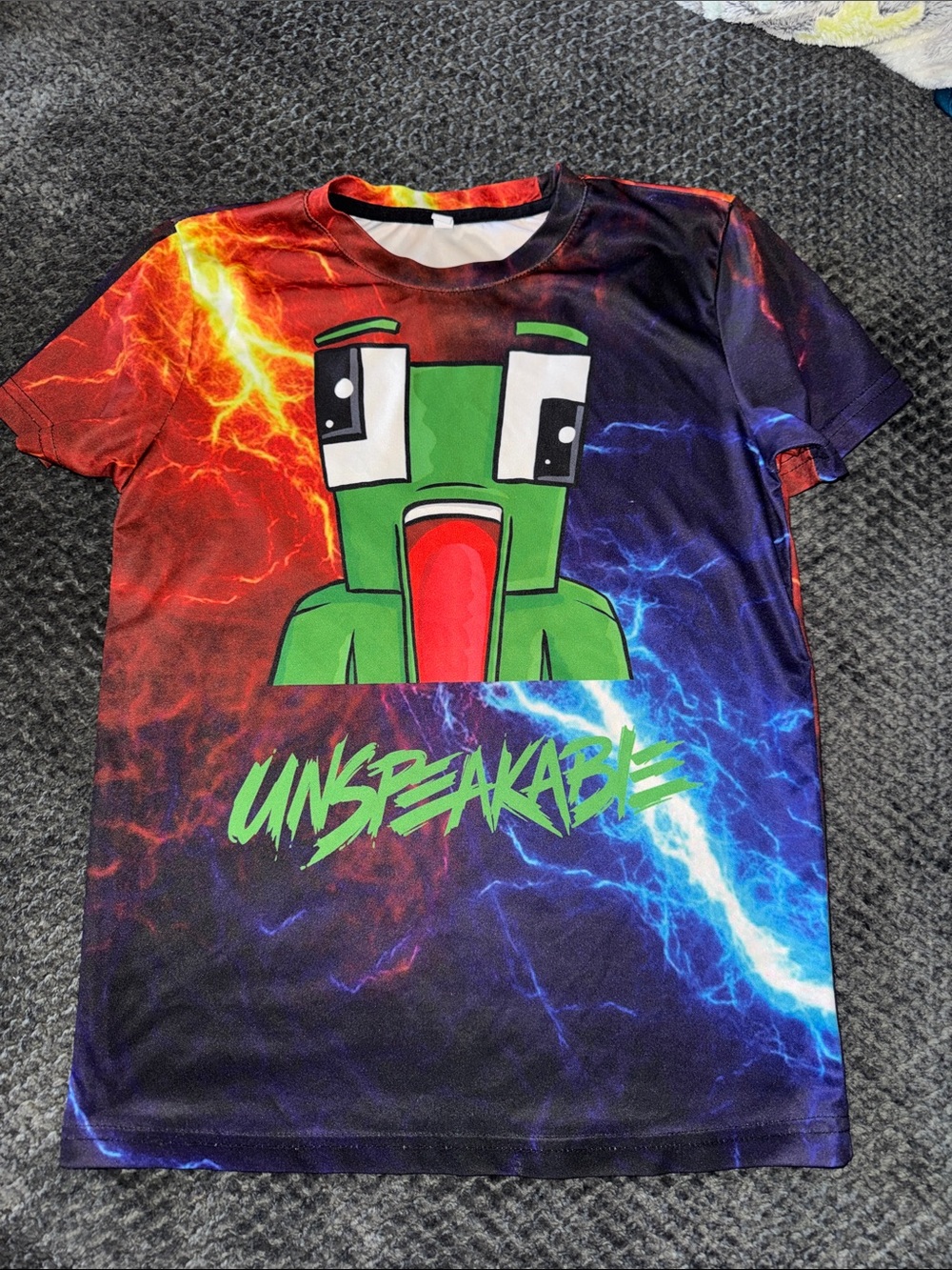 Unspeakable Graphic Lightning Tee - Green Character Medium